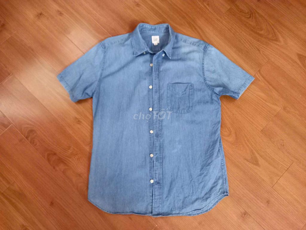 Sơmi bò GAP denim. Mua bán Quần áo tại Quận Long Biên Hà Nội được đăng bởi Tùng hình 1