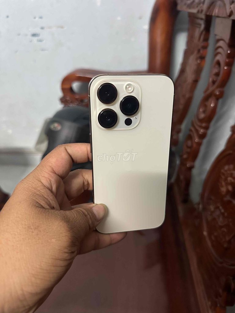 Apple iPhone 14 Pro 128GB vàng. Mua bán Điện thoại tại Huyện Phú Giáo Bình Dương được đăng bởi em ly hình 1