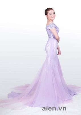 Váy dạ hội may đo chuẩn phom chụp hình studio. Mua bán Quần áo tại Thành phố Thuận An Bình Dương được đăng bởi Thương Hoài