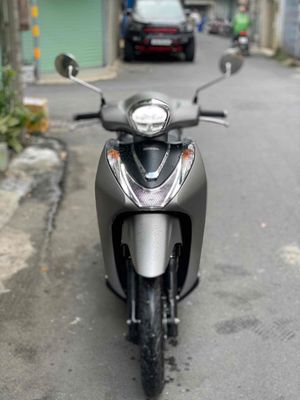 Shmode 125 ABS Màu bạc nhám xe mới như xe hãng. Mua bán Xe máy tại Quận 11 Tp Hồ Chí Minh được đăng bởi Tuấn Anh