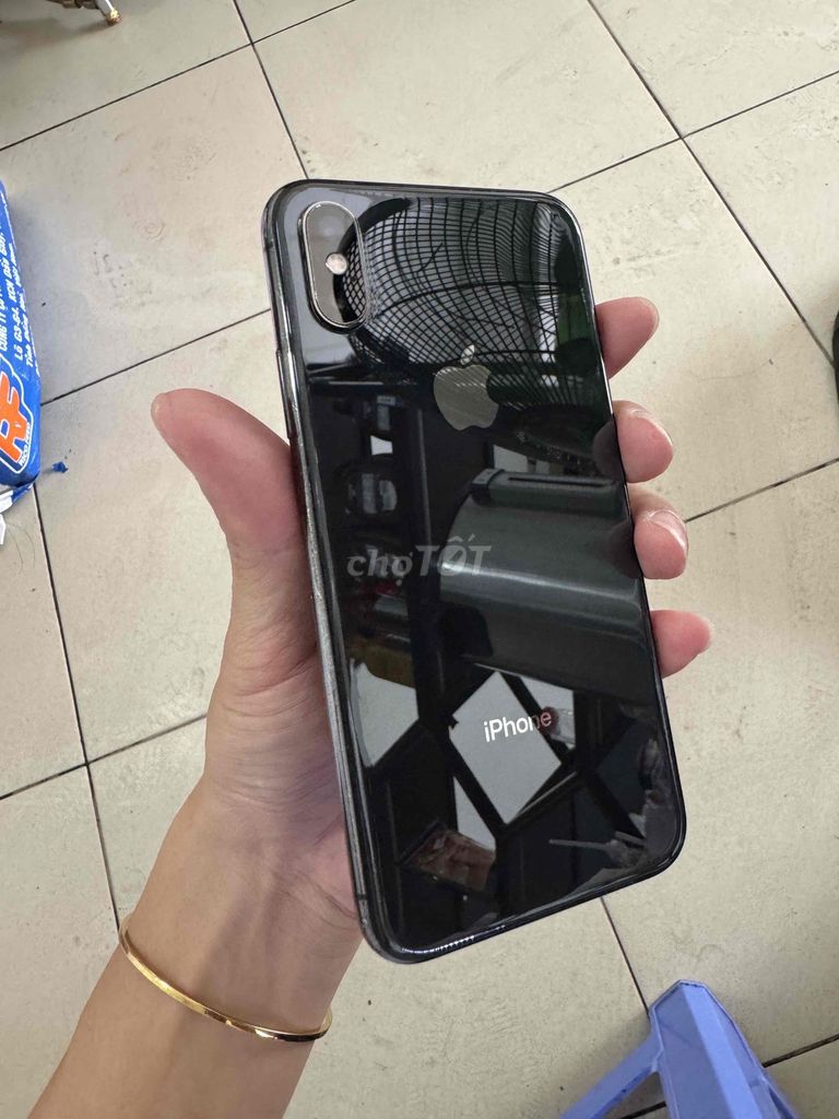 iPhone XS 64GB Đen, Bản Quốc Tế. Mua bán Điện thoại tại Thành phố Vĩnh Long Vĩnh Long được đăng bởi Quang Trường hình 1