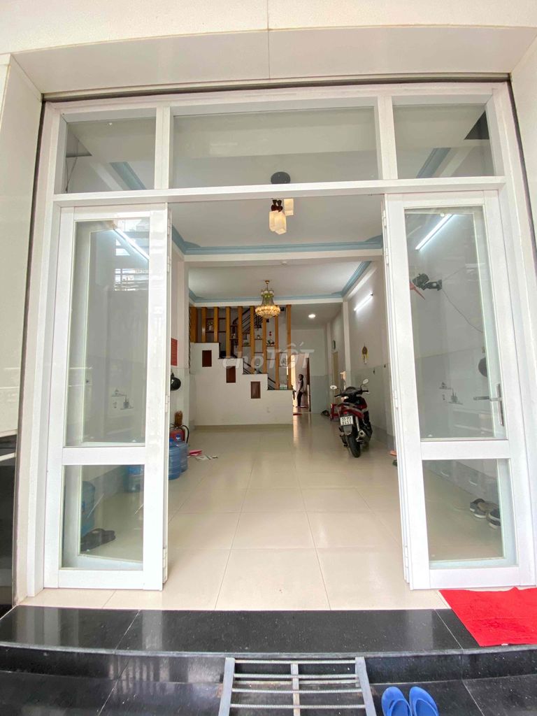 CHO THUÊ NHÀ 2 MẶT TIỀN Q.TP GẦN TRƯỜNG PHAN CHU TRÍNH