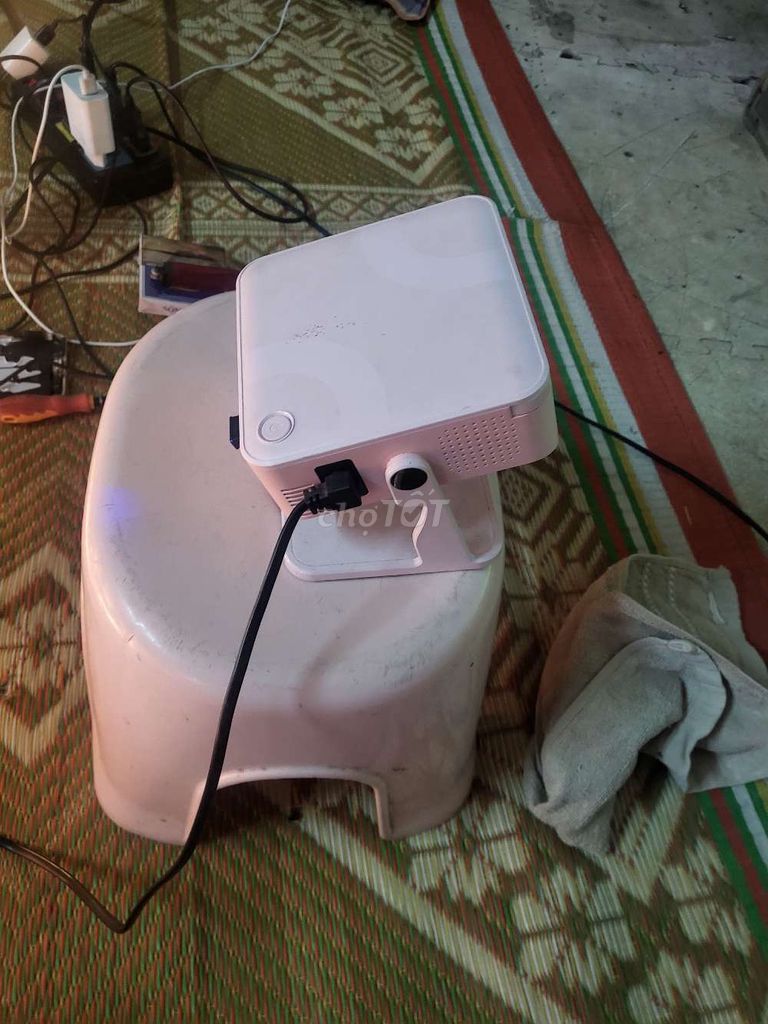 Máy chiếu mini G3mini go Trắng. Mua bán Đồ dùng văn phòng tại Quận Ba Đình Hà Nội được đăng bởi Trần Hưng Phong Bi hình 1