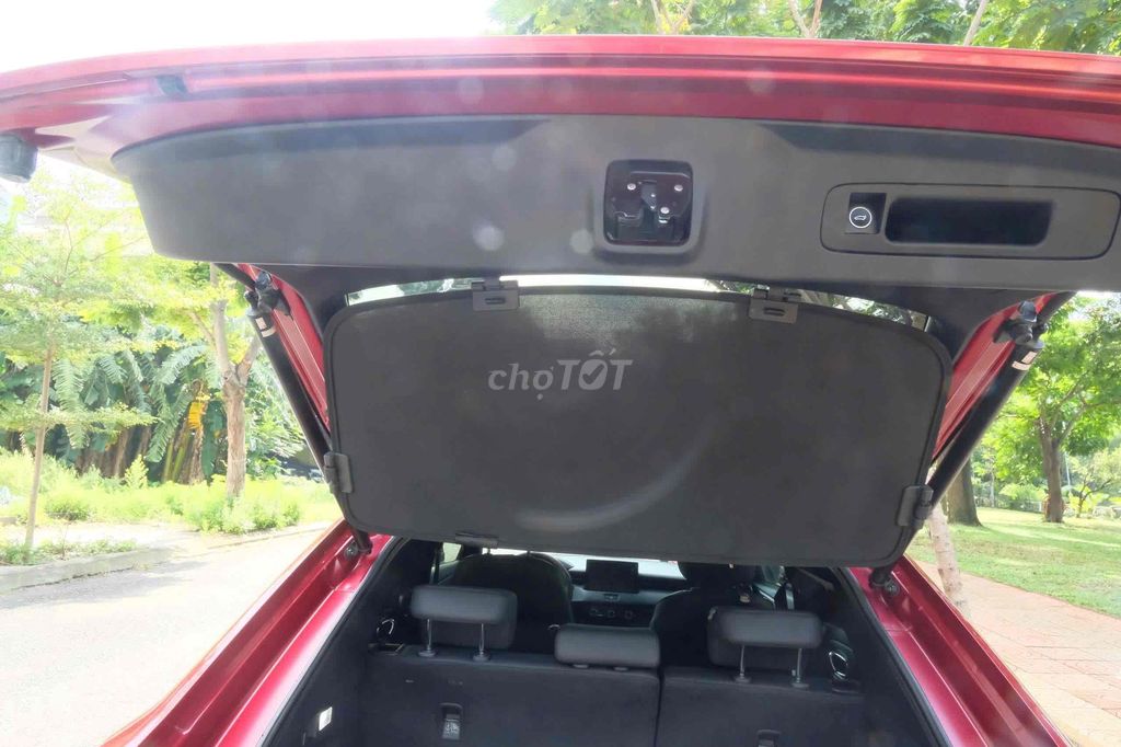 HRV 2022 RS Đỏ-29000 km, Xe lên rất nhiều phụ kien. Mua bán Ô tô tại Quận 7 Tp Hồ Chí Minh được đăng bởi SHOWROOM HONDA ÔTÔ QUẬN 7 hình 9