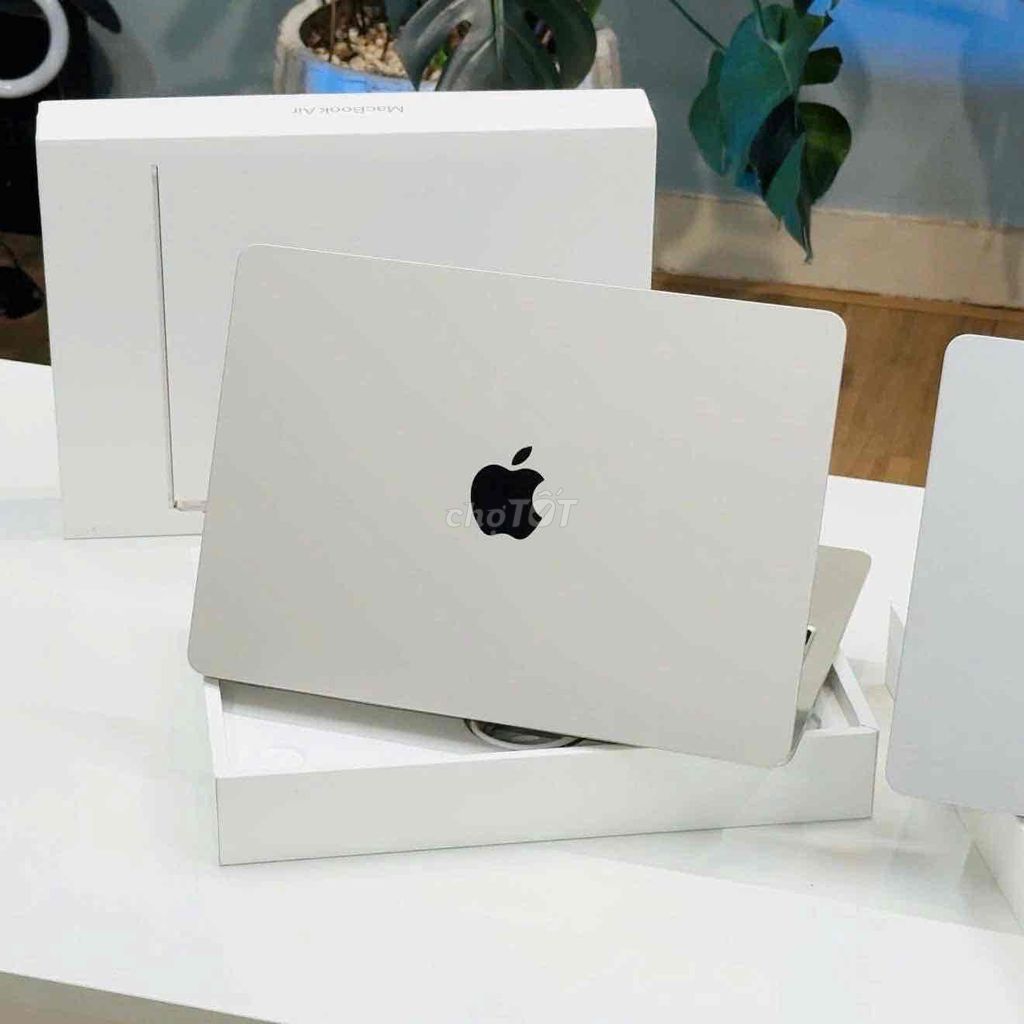 Macbook Air M5 2025 13 inch 16GB/256GB. Mua bán Laptop tại Quận Thanh Xuân Hà Nội được đăng bởi Nguyễn Văn Toàn hình 1
