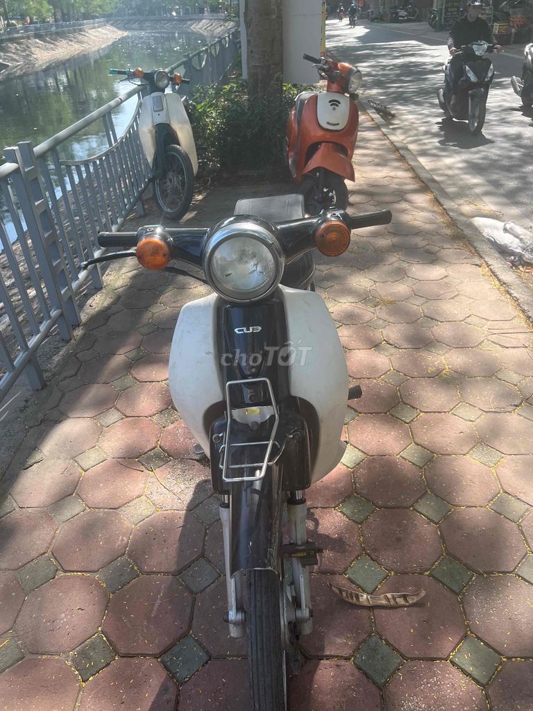 do thừa xe ko đi đến. Mua bán Xe máy tại Quận Hoàng Mai Hà Nội được đăng bởi Hoang Tinh hình 2