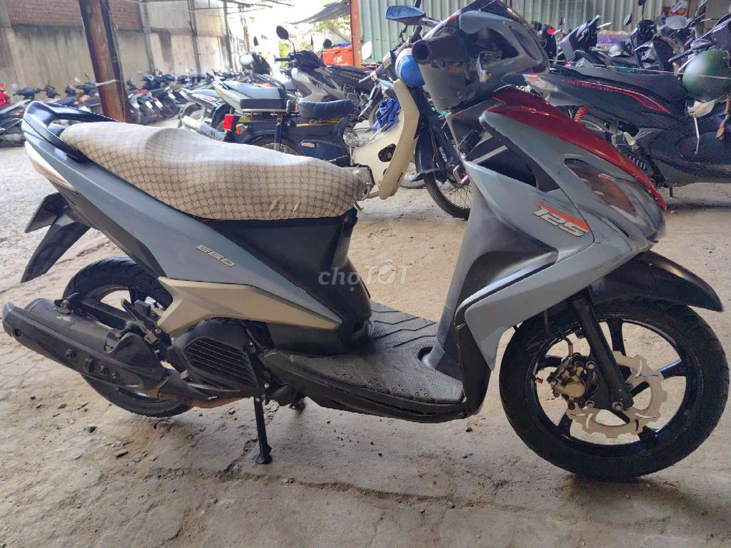 Yamaha Luvias Xám đỏ. Mua bán Xe máy tại Quận Tân Bình Tp Hồ Chí Minh được đăng bởi Trung hình 1