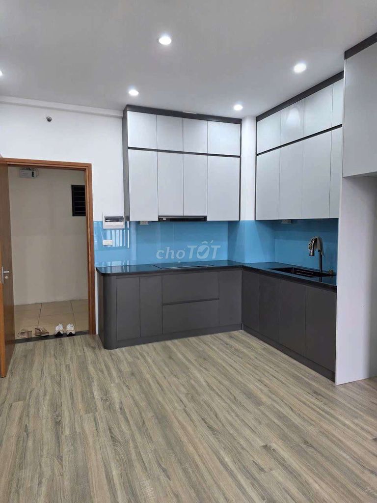 Срочно продаётся угловая квартира 75м², 2 спальни, 2 санузла, Хоанг Дао Тхань, Тхань Суан