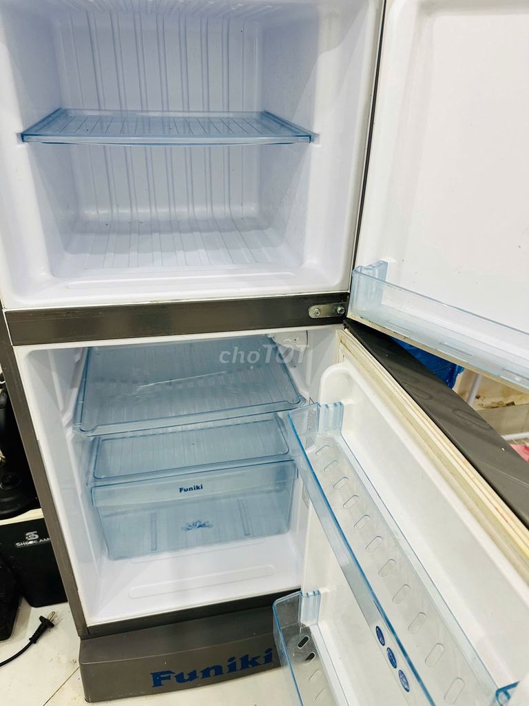 Tủ lạnh Funiki 130L Xám đã sử dụng. Mua bán Tủ lạnh tại Quận Thanh Xuân Hà Nội được đăng bởi huyền trang hình 1