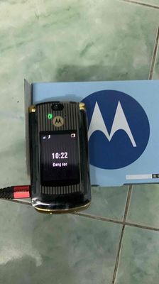 Máy hoài cổ Motorola V8 và Xperia X1