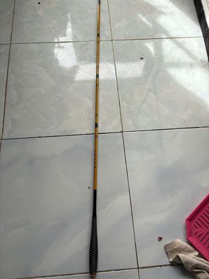 Cần câu tay Carbon màu vàng, mới 98%. Mua bán Đồ thể thao, Dã ngoại tại Quận Thanh Khê Đà Nẵng được đăng bởi Nguyễn Văn Thanh Phong