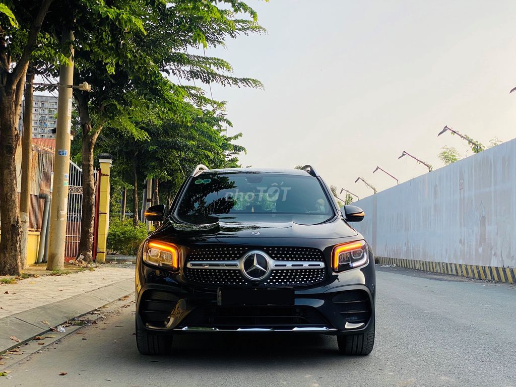 🔺 MERCEDES GLB200 AMG MODEL 2021 NHẬP KHẨU 7 CHỖ