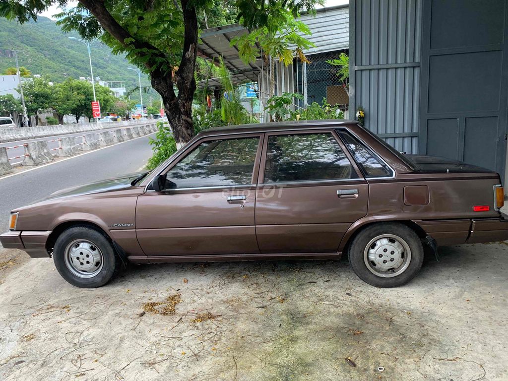 Toyota camry 1981-1985. Mua bán Ô tô tại Thành phố Nha Trang Khánh Hòa được đăng bởi A Luân hình 4