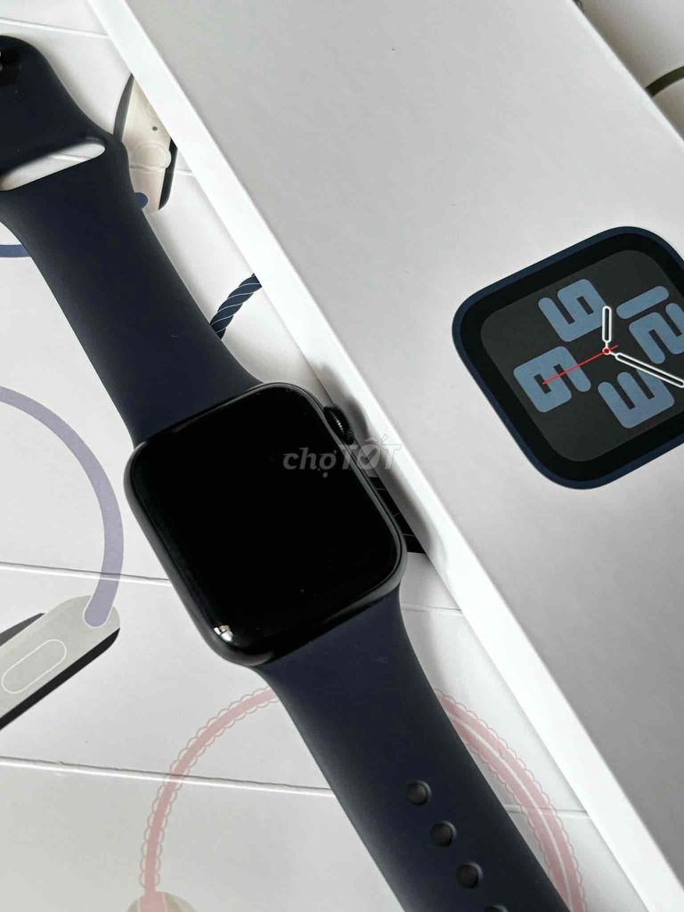 Apple Watch SE 2023 Đen Cả nam nữ. Mua bán Thiết bị đeo thông minh tại Quận Bình Tân Tp Hồ Chí Minh được đăng bởi Trần Bảo hình 1