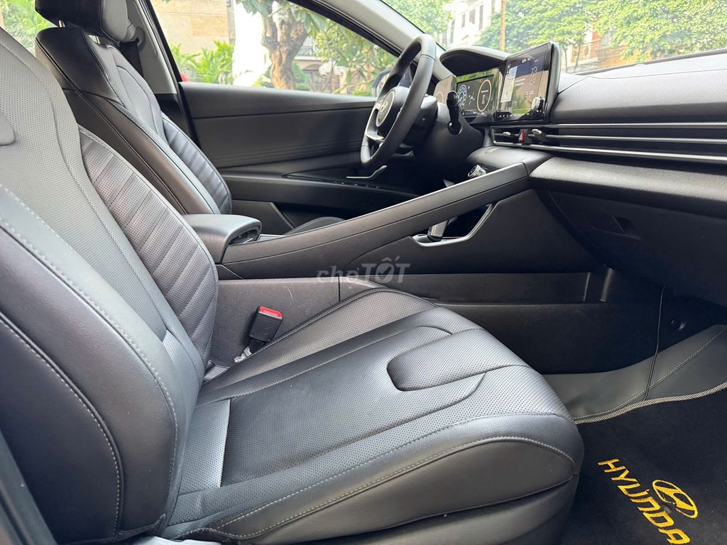 Hyundai Elantra 1.6 đặc biệt 2024. Mua bán Ô tô tại Quận Long Biên Hà Nội được đăng bởi PHÚC LÂM  AUTO hình 12