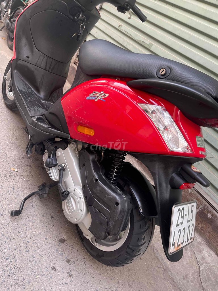 Em bán Zip E3 2020 biển 29 siêu lướt 7000km Zin. Mua bán Xe máy tại Quận Hoàng Mai Hà Nội được đăng bởi Tuấn Giang hình 3