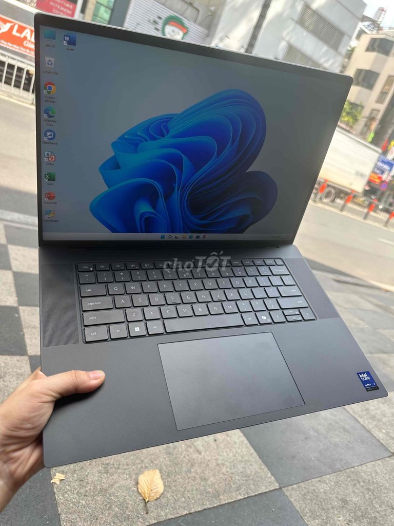Dell Precision 5690 Ultra 7 16 inch. Mua bán Laptop tại Quận 1 Tp Hồ Chí Minh được đăng bởi HOÀNG TUẤN hình 1