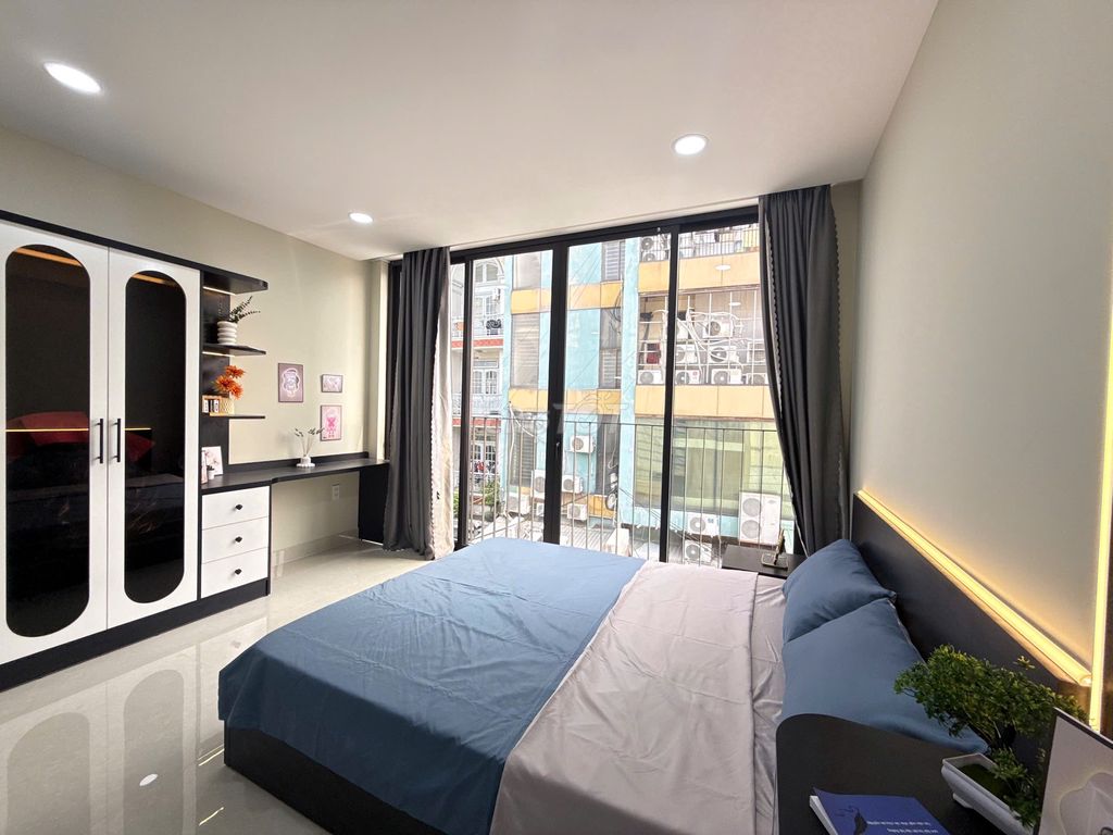 Chính Chủ cho thuê STudio Cửa Sổ thoáng mát ở đường Nguyễn Gia Trí