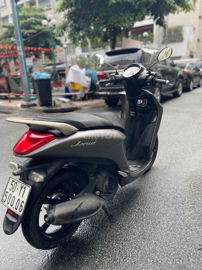 Yamaha Janus 125Fi 2019 серый, от владельца