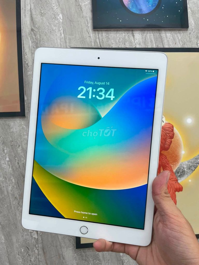 Apple iPad Gen 6 Wifi 128GB Bạc. Mua bán Máy tính bảng tại Quận Đống Đa Hà Nội được đăng bởi Hội Đồ Điện Tử hình 1