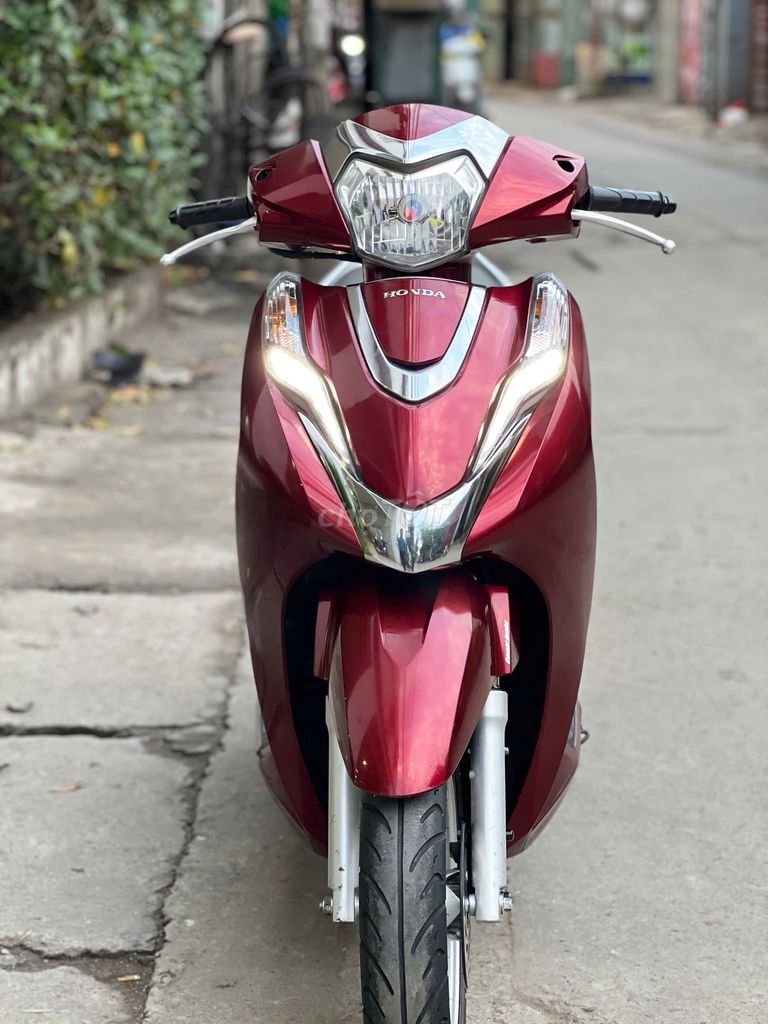 Cần bán Lead 4 van, 2024, smartkey, máy nguyên, êm. Mua bán Xe máy tại Quận Nam Từ Liêm Hà Nội được đăng bởi Đỗ Việt Hưng hình 1