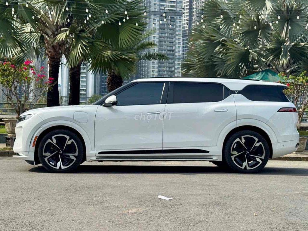 VF9 2023 Plus - Trắng - 5vkm- Thuê pin (CATL). Mua bán Ô tô tại Thành phố Thủ Đức Tp Hồ Chí Minh được đăng bởi OTOCITY hình 7