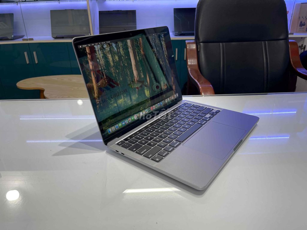 Laptop Apple Macbook Pro M2  8GB/256GB/Touchbar. Mua bán Laptop tại Quận Ninh Kiều Cần Thơ được đăng bởi HOÀNG MAI STORE hình 1
