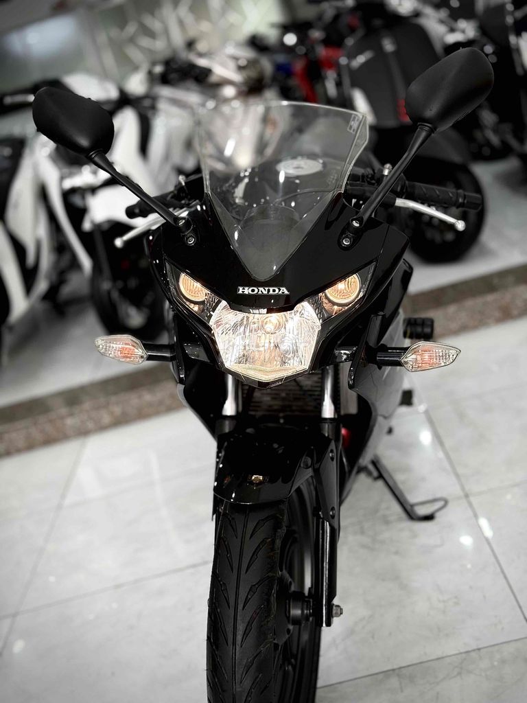 CBR150 2014 zin Êm Lướt ( Hỗ trợ Trả GÓP ) 🔥🔥. Mua bán Xe máy tại Thị xã Phú Mỹ Bà Rịa - Vũng Tàu được đăng bởi Cửa Hàng Xe Máy Phú Mỹ hình 4