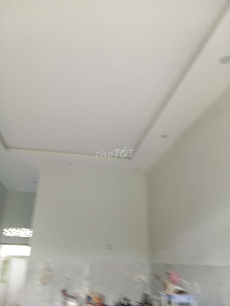 nhà mới thoáng mát
