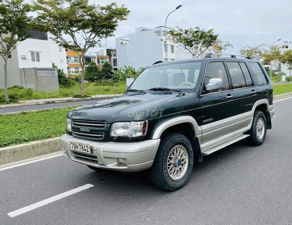 Isuzu Trooper 2002 - bản SE 2 cầu điện, 2 dàn lanh