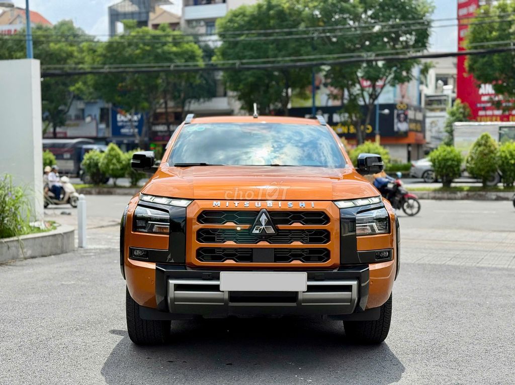 Mitsubishi Triton 2024 Athlete 4×4 AT - 13000 km. Mua bán Ô tô tại Quận Bình Thạnh Tp Hồ Chí Minh được đăng bởi XE MỚI VÀ QUA SỬ DỤNG CHÍNH HÃNG hình 6