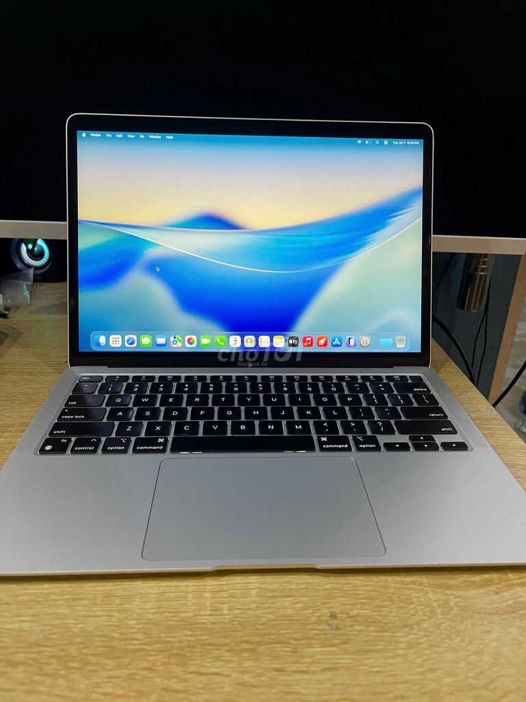 MacBook Air M1 2020 8GB/256GB 13inch Retina 2.5k . Mua bán Laptop tại Quận Gò Vấp Tp Hồ Chí Minh được đăng bởi Vi Tính Kim Trân hình 1