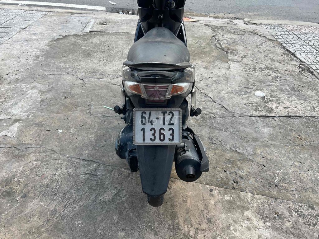 Yamaha Luvias màu Đen. Mua bán Xe máy tại Quận Ninh Kiều Cần Thơ được đăng bởi đầy cửa hàng cầu hưng lợi nk cần thơ hình 3