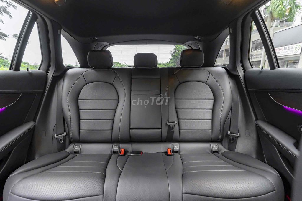 GLC200 4MATIC 2023 màu đen cá nhân 1 chủ siêu đẹp. Mua bán Ô tô tại Quận 7 Tp Hồ Chí Minh được đăng bởi Dương Phương hình 10
