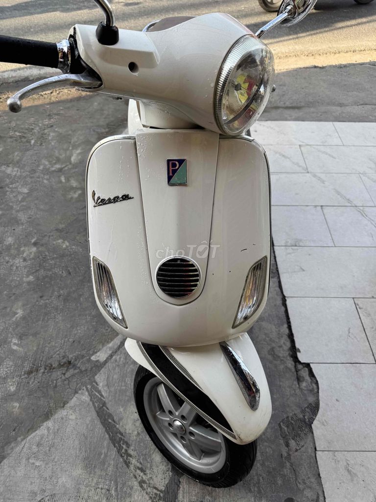 Piaggio Vespa 2010 màu Trắng. Mua bán Xe máy tại Thành phố Thủ Đức Tp Hồ Chí Minh được đăng bởi Anh Phát hình 5