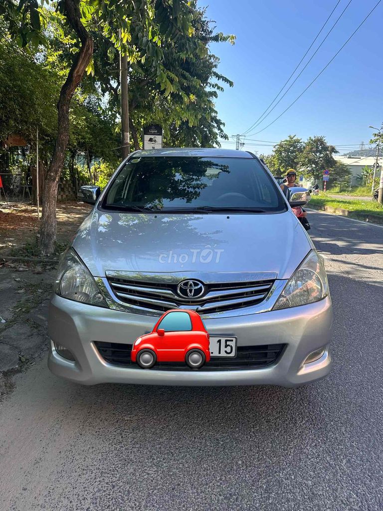 Toyota Innova, автомат, в отличном состоянии