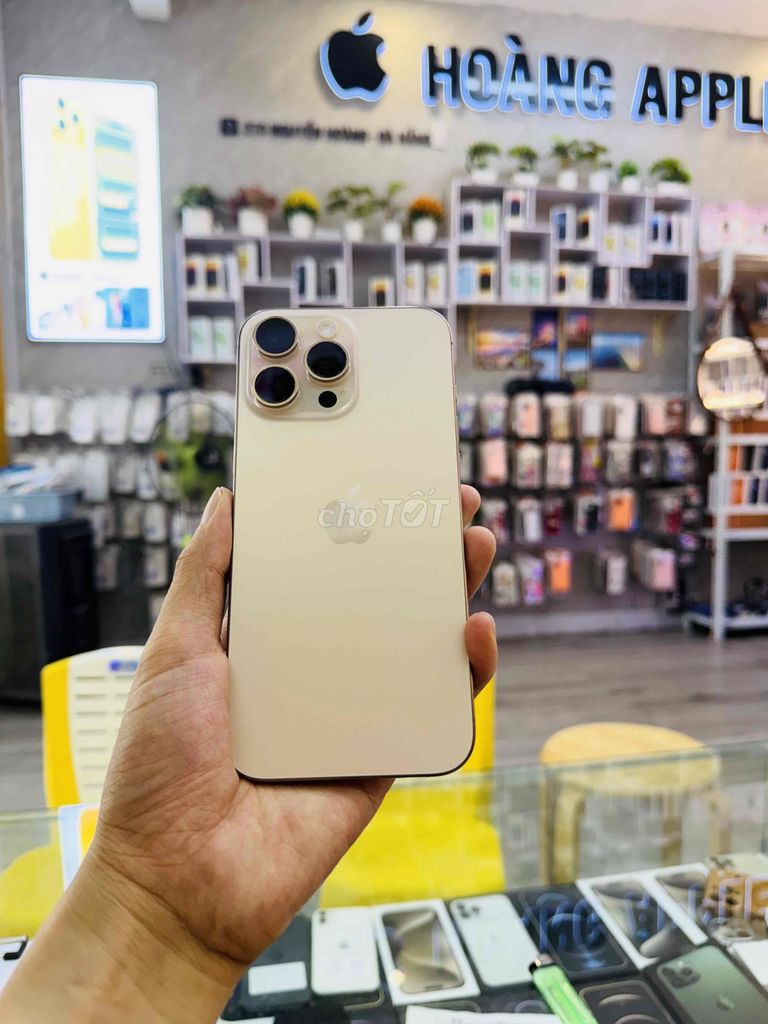 Apple iPhone 16 Pro Max 256GB nguyên bảm 100%. Mua bán Điện thoại tại Quận Hải Châu Đà Nẵng được đăng bởi Hoàng Táo 273 Nguyễn Hoàng Đà Nẵng hình 1