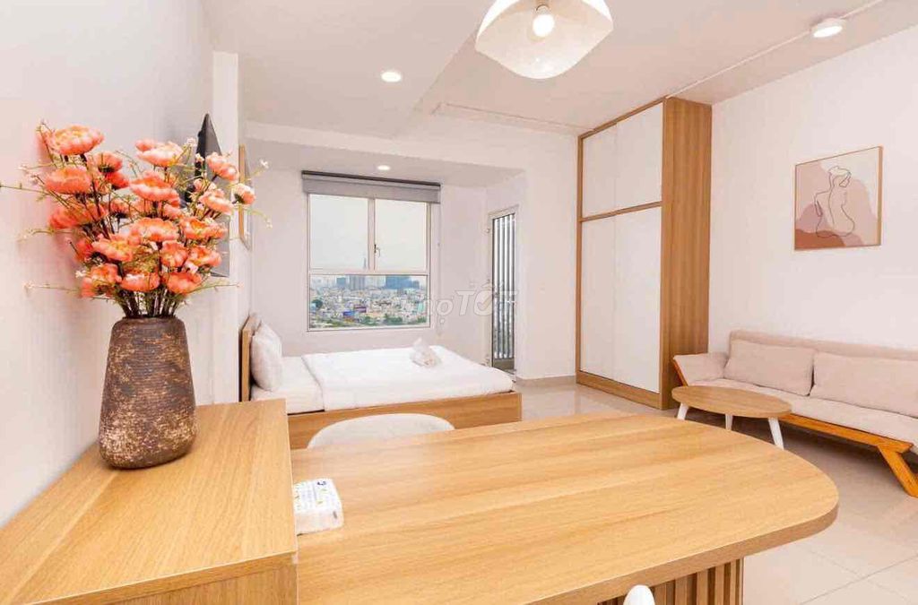 Cho thuê căn hộ Sunrise CityView Q7 Lh :