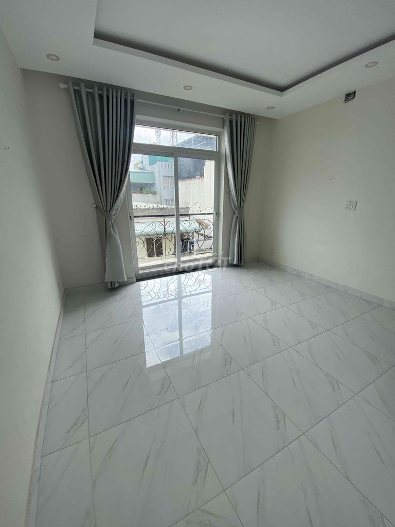 cho thuê phòng trống 50m2 Bình Tân