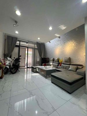 Townhouse 72 m² · 5 bed · Đường Thống Nhất