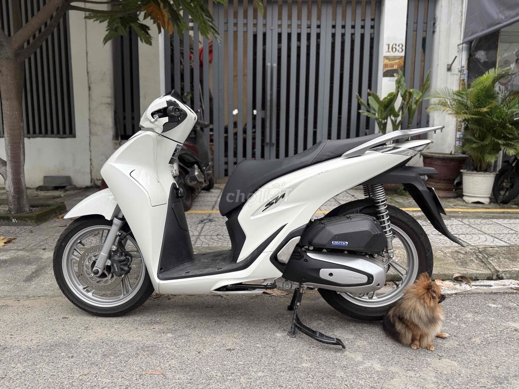 Honda SH 2026 Белая 1000 км с предоплатой в рассрочку 14 г