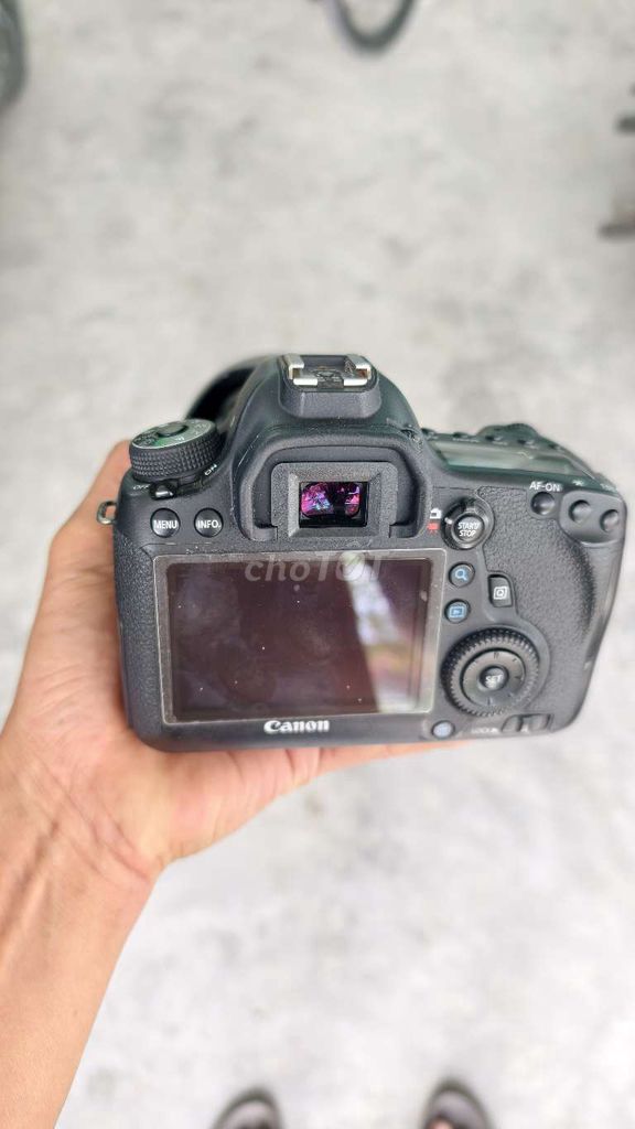 Máy ảnh Canon EOS 6D Đen. Mua bán Máy ảnh, Máy quay tại Huyện Phú Hòa Phú Yên được đăng bởi Phạm Trung Kiên  hình 1