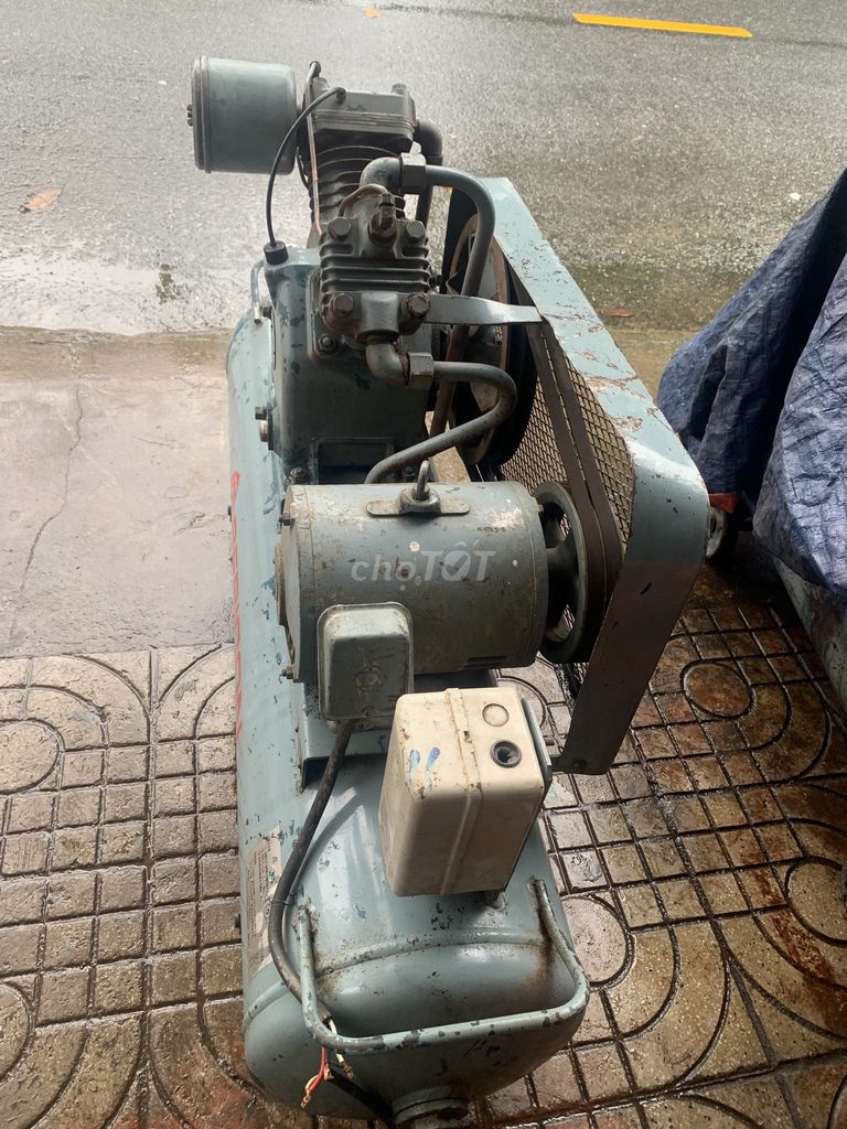 Máy nén khí hitachi 5hp, bình 125l, áp 12kgf