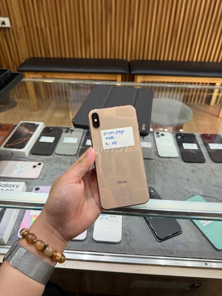 Apple iPhone XS Max 256GB Vàng 99%. Mua bán Điện thoại tại Quận Gò Vấp Tp Hồ Chí Minh được đăng bởi Võ Chí Bảo hình 1