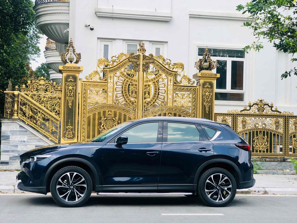 Mazda CX 5 2024 Premium 2.0 AT - 8400 km. Mua bán Ô tô tại Quận Cầu Giấy Hà Nội được đăng bởi Tien Thanh hình 3