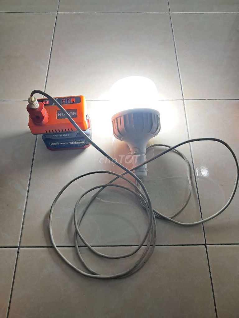 Bộ chuyển nguồn từ pin máy khoan lên 220v