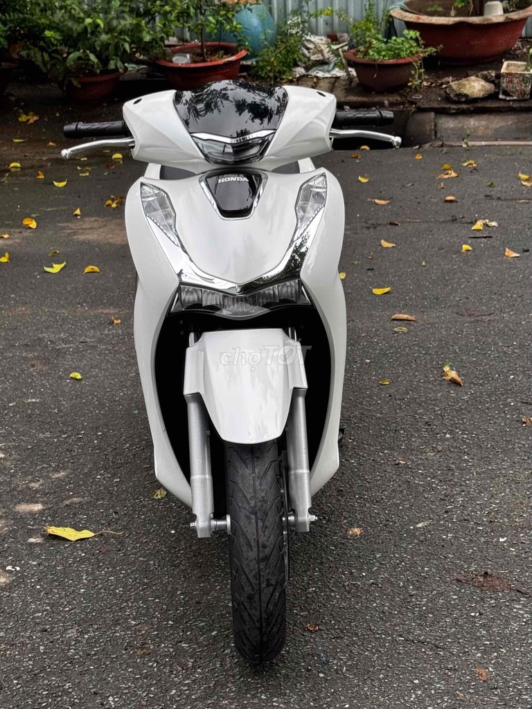 Honda SH 125i 2025 Trắng đẹp leng keng