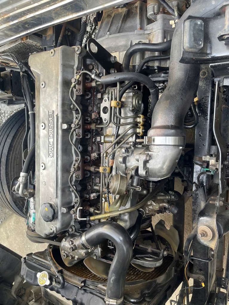 BÁN GẤP Isuzu 1.9 tấn đời 2006 thùng kín 4m5. Mua bán Xe tải, xe ben tại Thành phố Thuận An Bình Dương được đăng bởi Xe tải Bình Dương hình 5