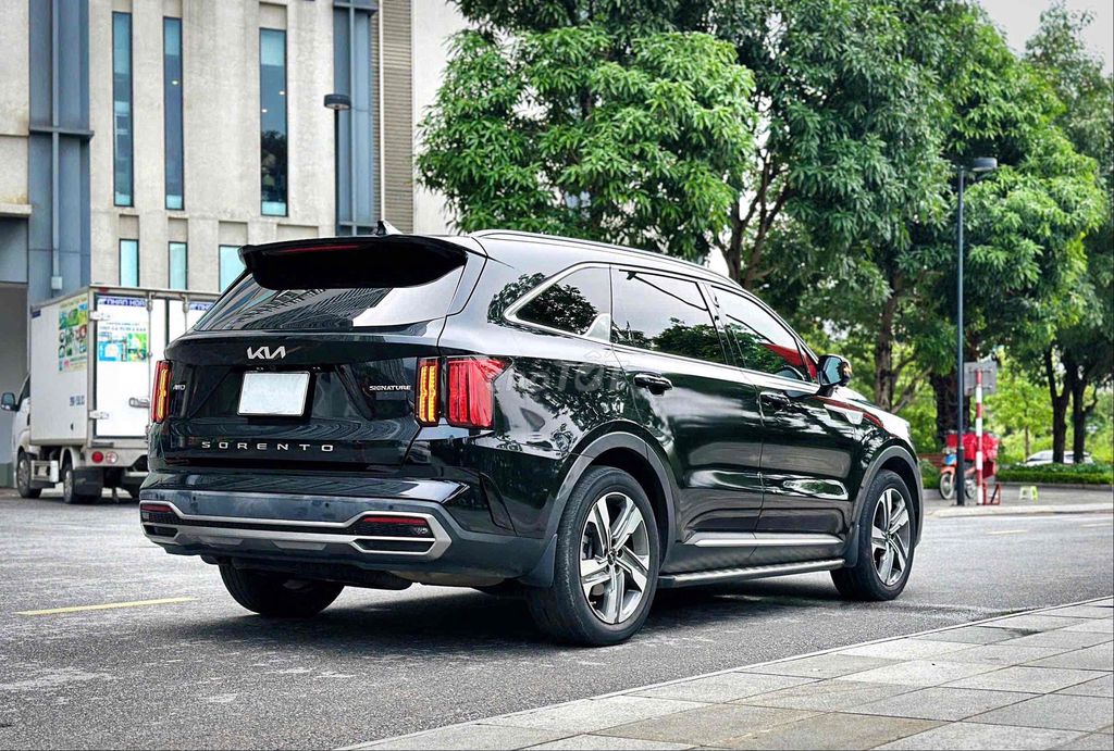 Kia Sorento 2022 Signature 2.2 AT AWD - 43000 km. Mua bán Ô tô tại Quận Cầu Giấy Hà Nội được đăng bởi Thái Hoàng Long Auto hình 4