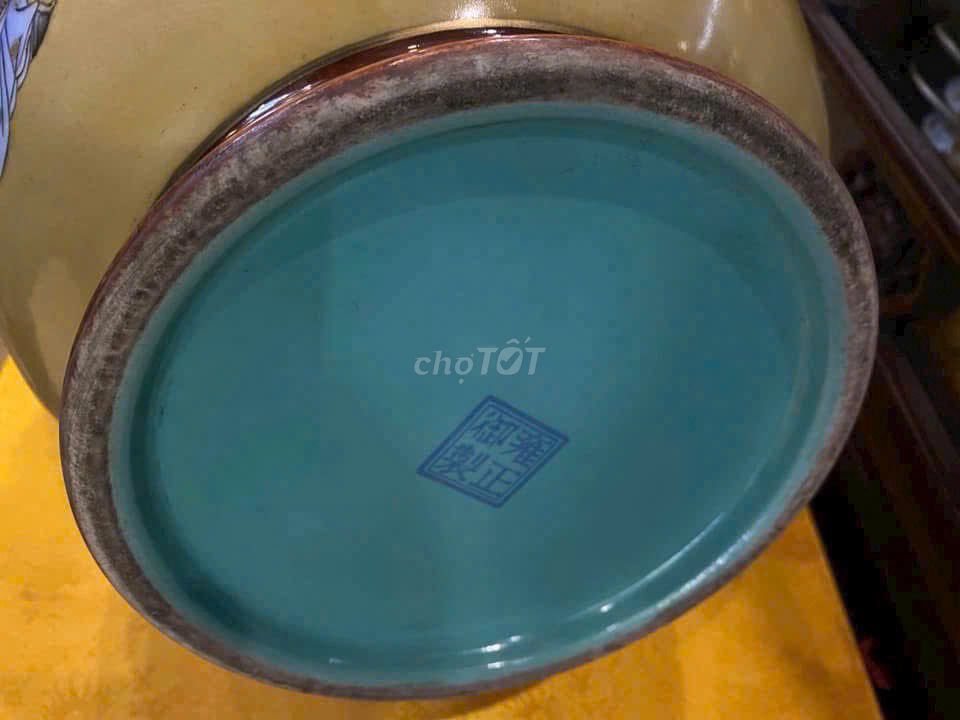 Lọ hoa gốm sứ vàng vẽ tay thủ công 45cm. Mua bán Nội thất, đồ gia dụng khác tại Thành phố Hưng Yên Hưng Yên được đăng bởi Gốm sứ tuyển chọn AThắng hình 1